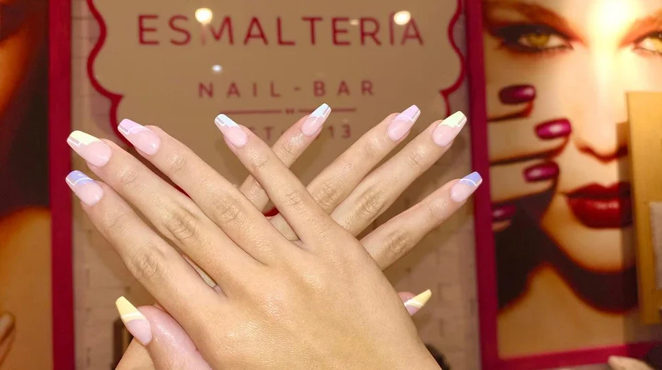 Nail Bar